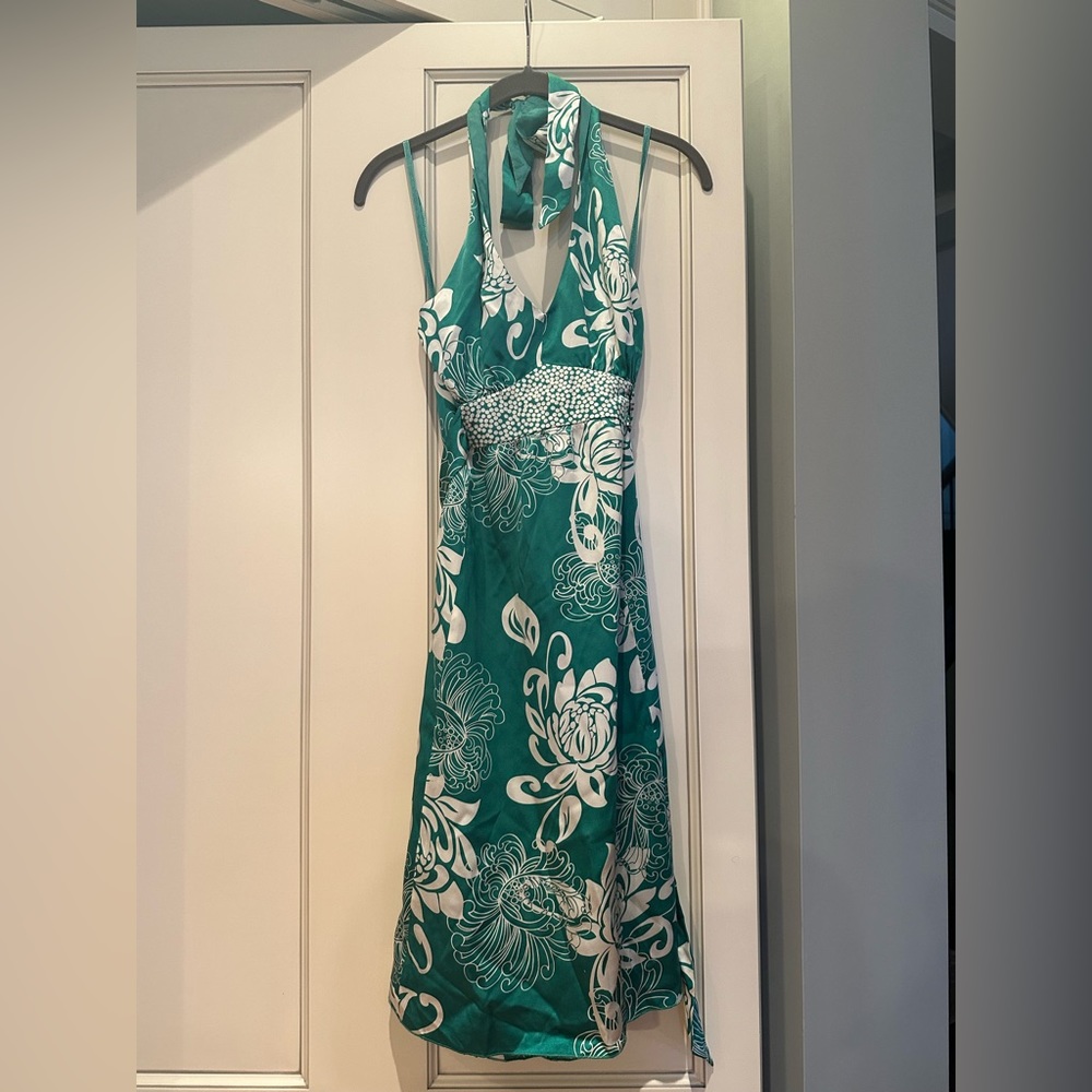 Green halter dress size small